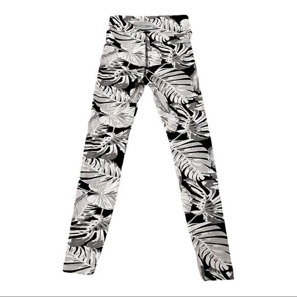 Koral Black White Floral Paradise High Rise Athletic Leggings SZ S NWOT - Picture 4 of 12